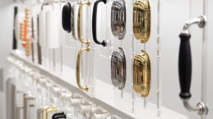 Cabinet Hardware: How Shape Defines Your Kitchen’s Style
